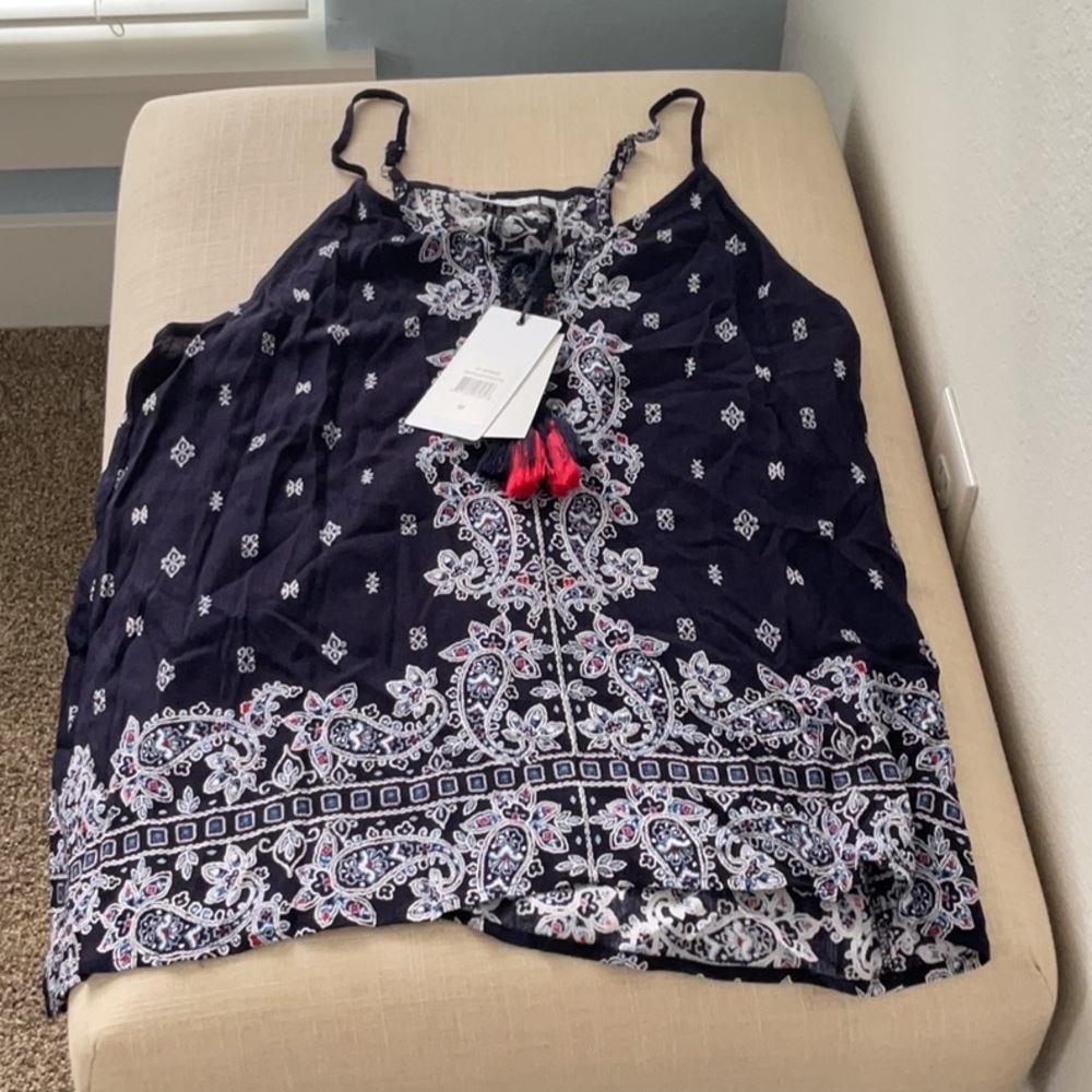 LUQ top size Medium